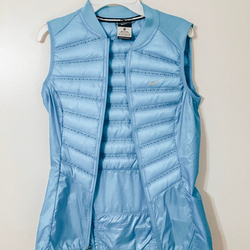 nike puffer vest